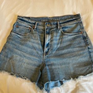 American Eagle Highest Rise ‘90s Boyfriend Short